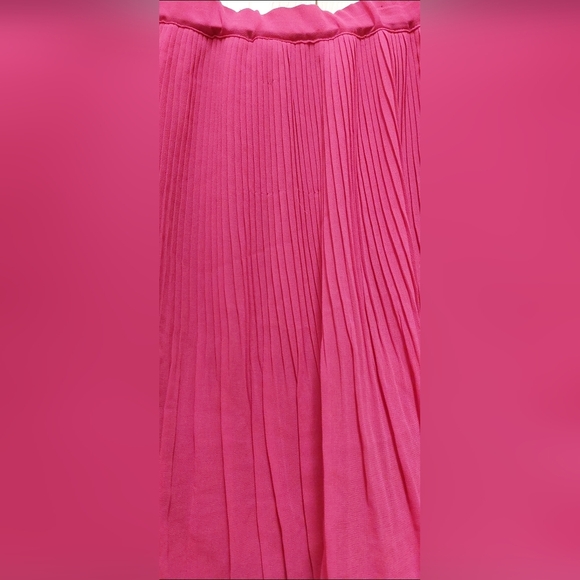 Old Navy Full Pretty Pleated Bright Pink Skirt Size Large Boho Feminine Flirty - Picture 7 of 8